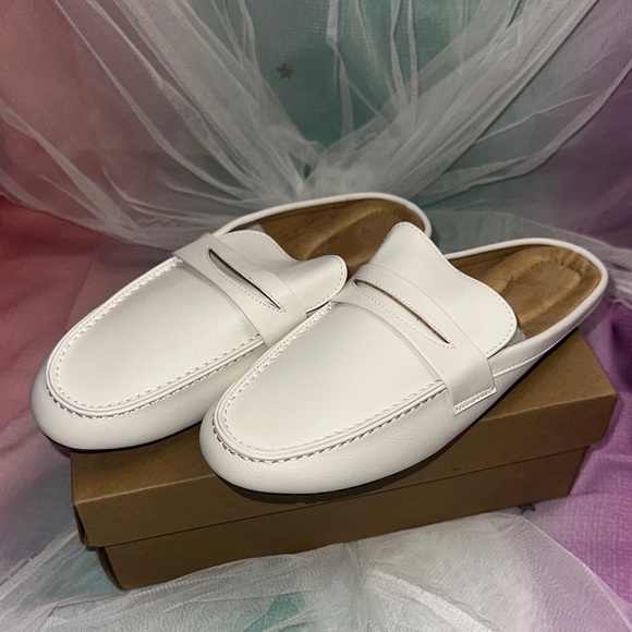 Harence Shoes - Elegant White Women's Loafers